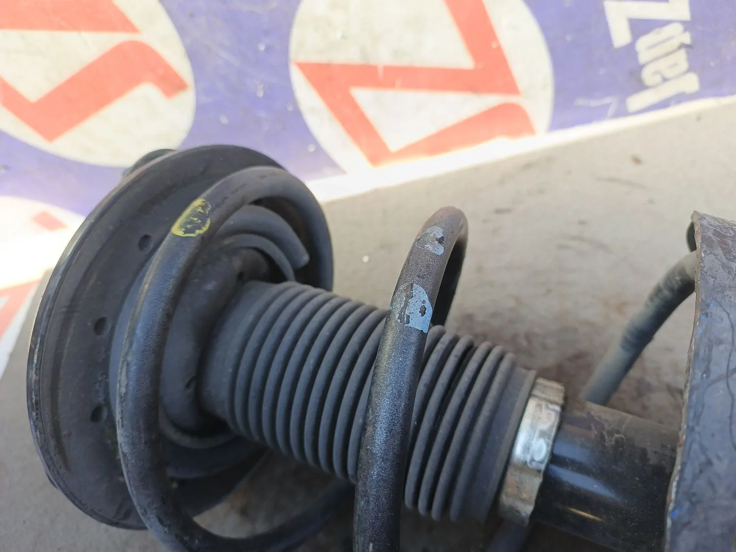 Стойка подвески Subaru Impreza GH2