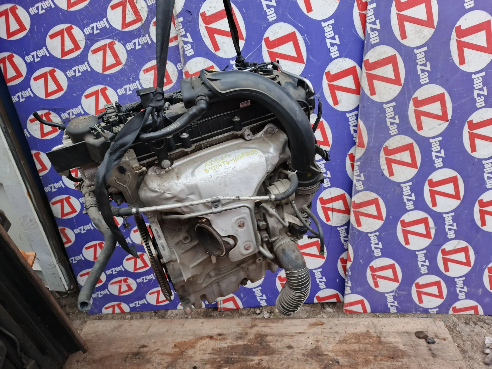 Двигатель для Volvo XC60 DZ44  B4204T6      