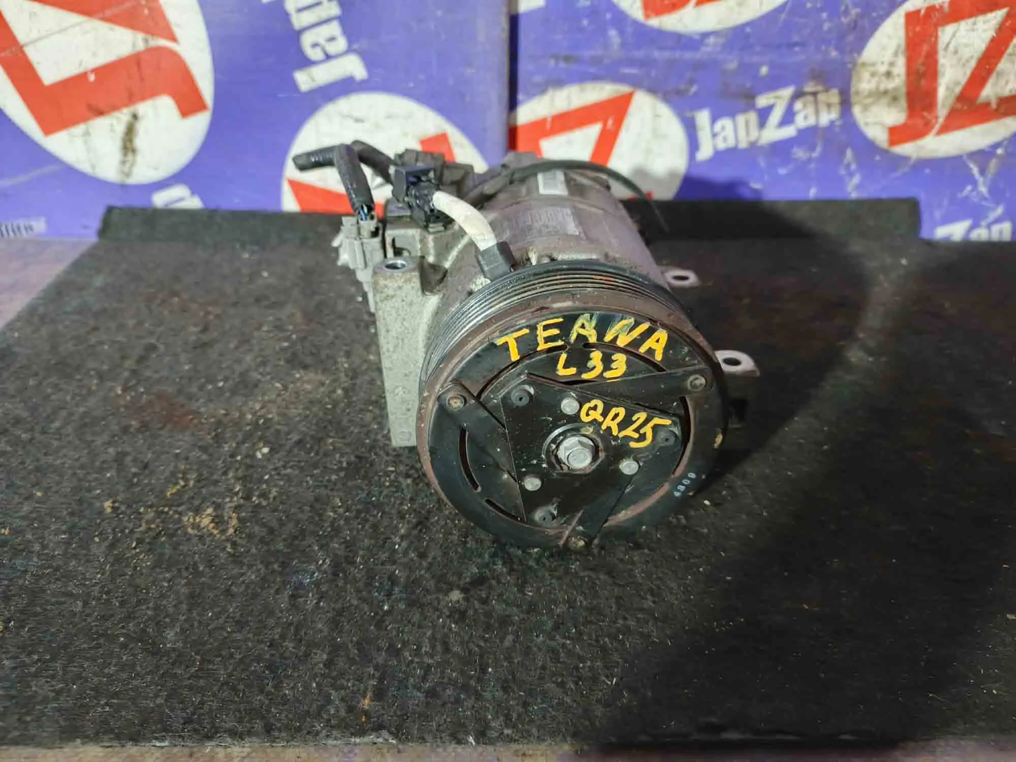 Компрессор кондиционера Nissan Teana L33