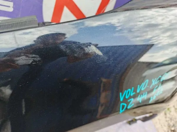 Крыло переднее Volvo XC60 DZ44