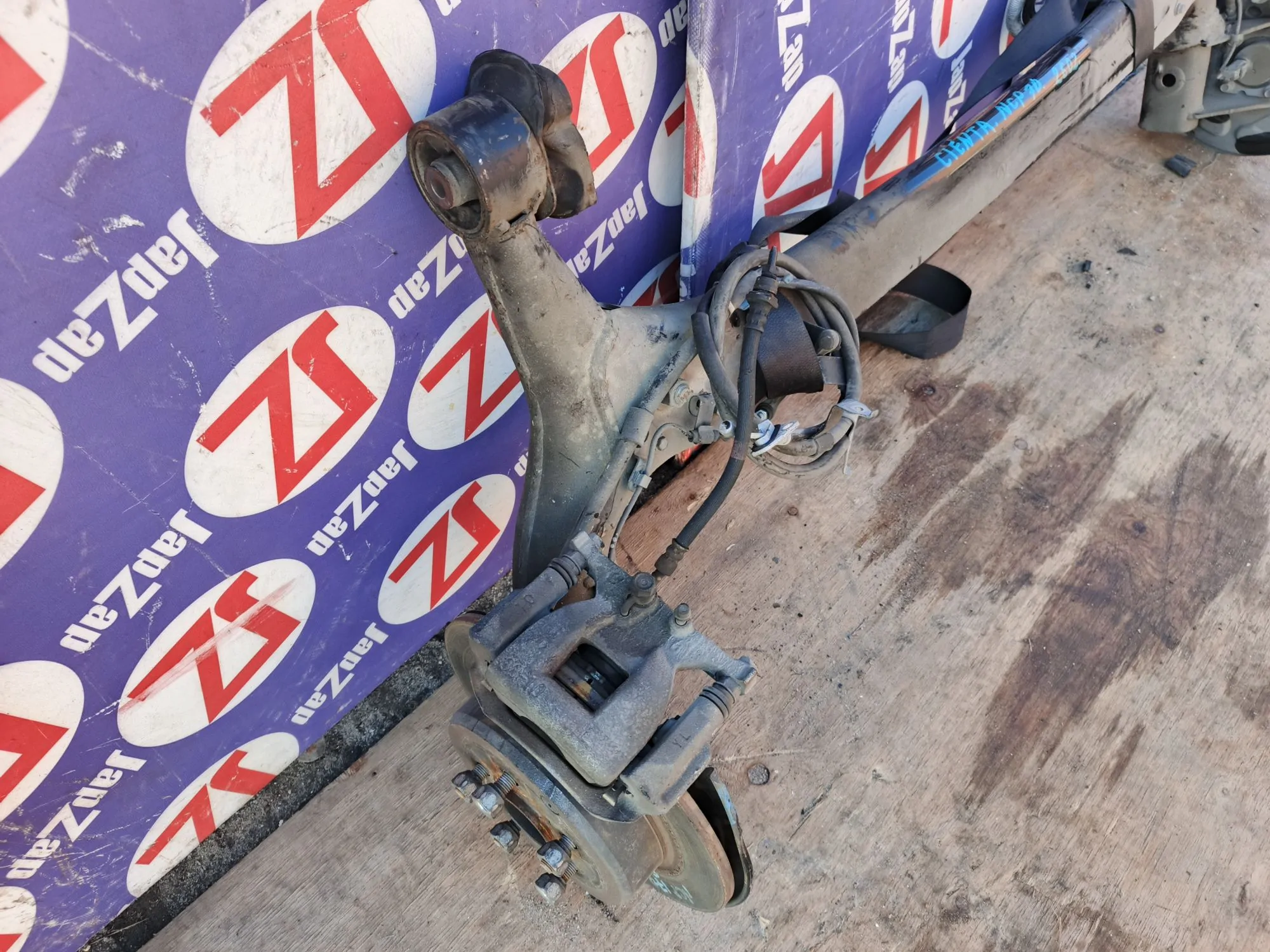 Балка поперечная для Toyota Sienta NSP170G  1NR-FKE  зад    