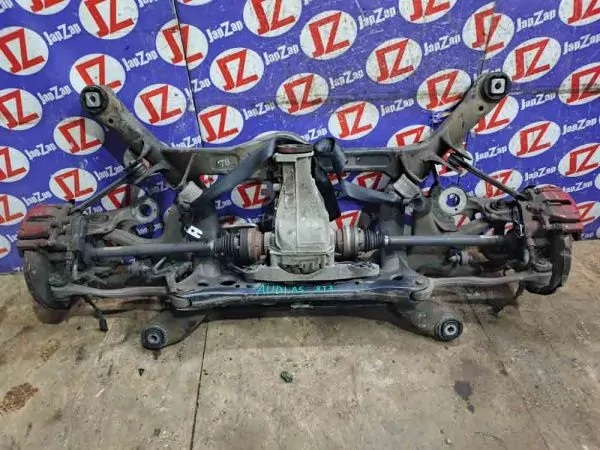 Балка поперечная Audi A5 8T3