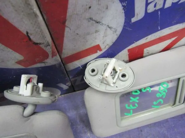 Козырек солнцезащитный Lexus IS GSE21