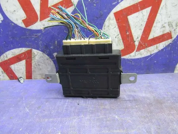 Электроблок Mitsubishi Pajero Mini H58A