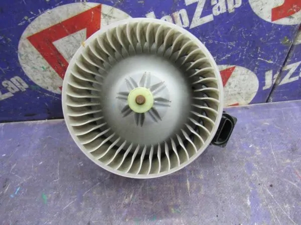 Мотор печки Toyota Vitz KSP90