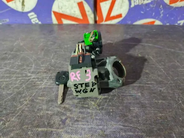 Замок зажигания Honda Stepwgn RF3