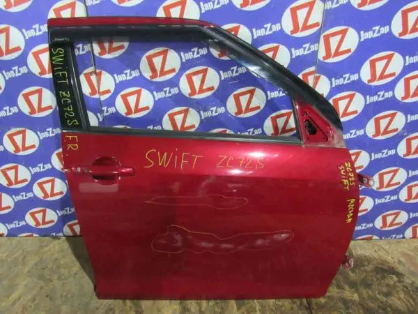 Дверь боковая Suzuki Swift ZC72S Дверь боковая Suzuki Swift ZC72S