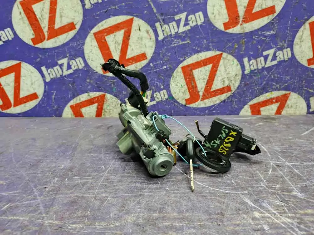 Замок зажигания Suzuki Splash XB32S