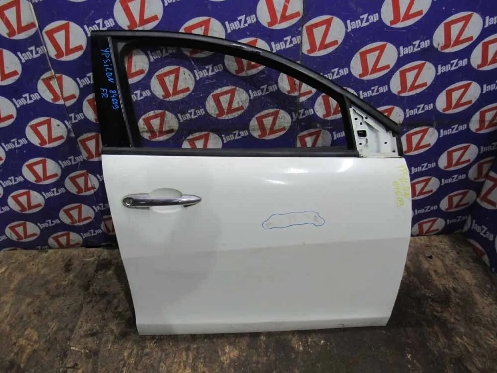 Дверь боковая Lancia Ypsilon 84609