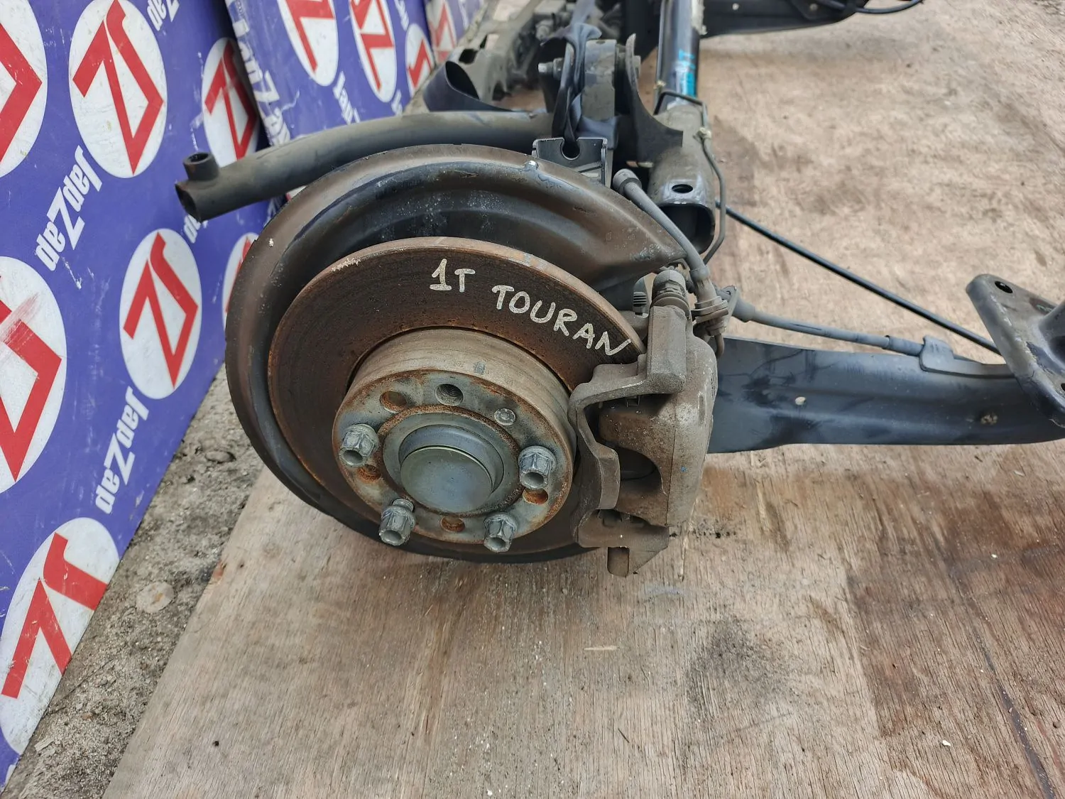 Балка поперечная Volkswagen Touran 1T2