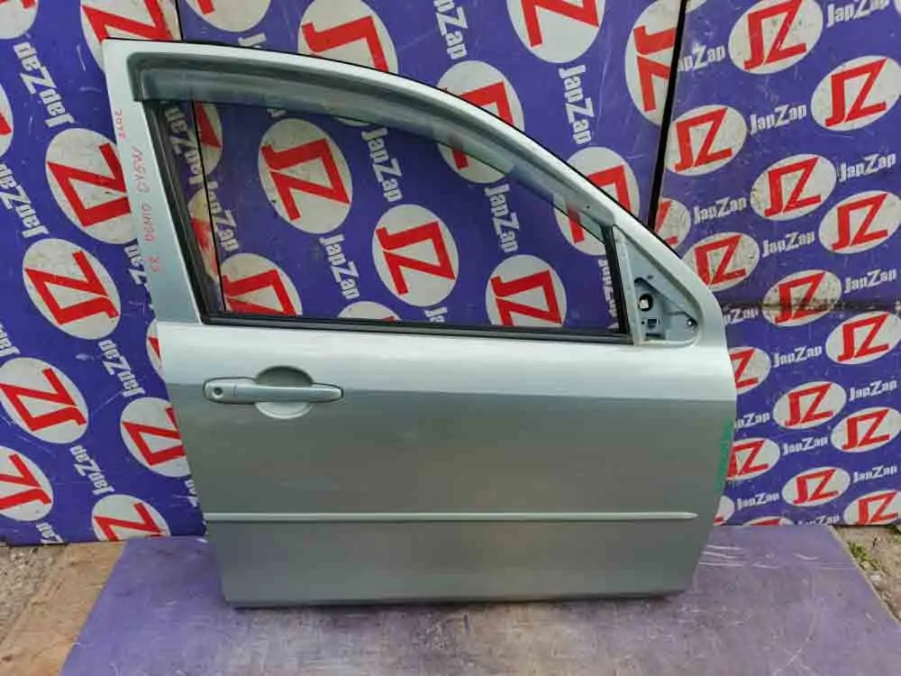 Дверь боковая Mazda Demio DY3W