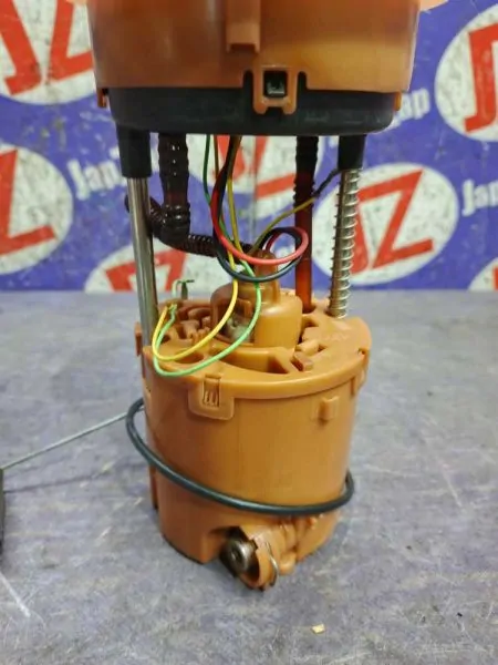 Насос топливный Suzuki Splash XB32S