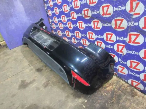 Бампер задний Volkswagen Golf 5K1
