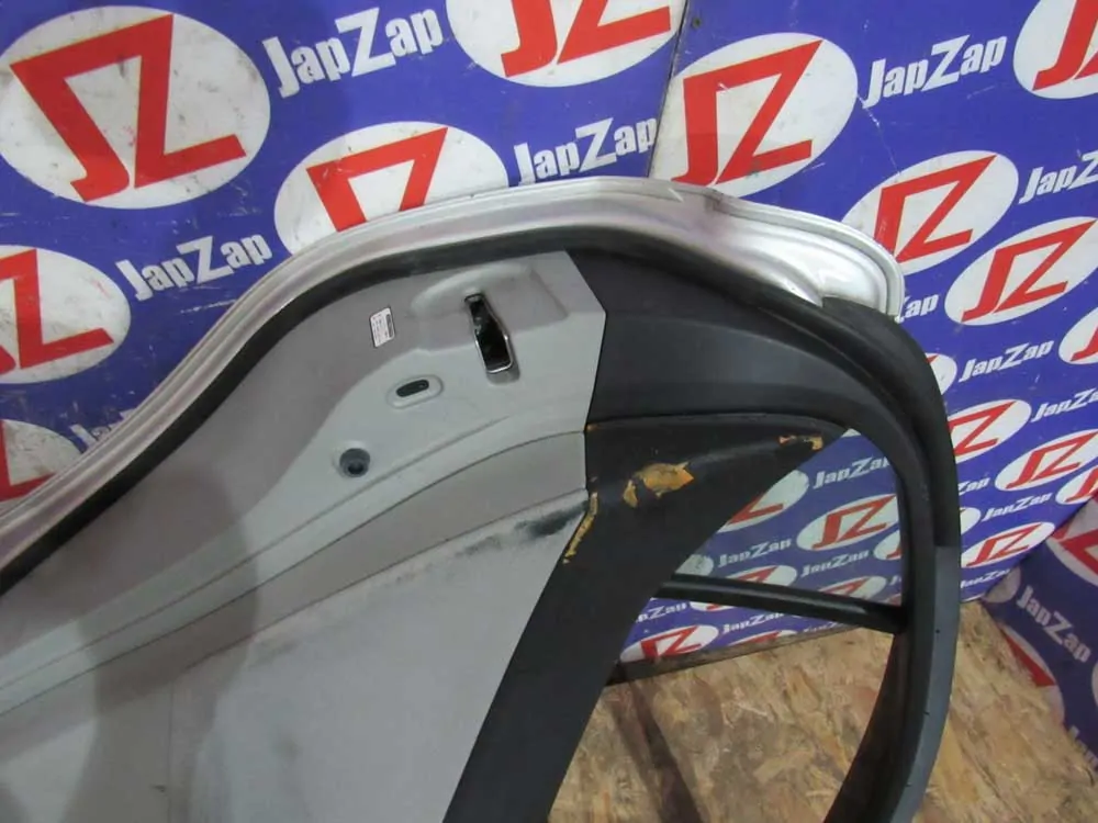 Дверь боковая для Lexus IS  GSE21  2GR-FSE  зад лево    Дверь боковая для Lexus IS GSE21  2GR-FSE  зад лево