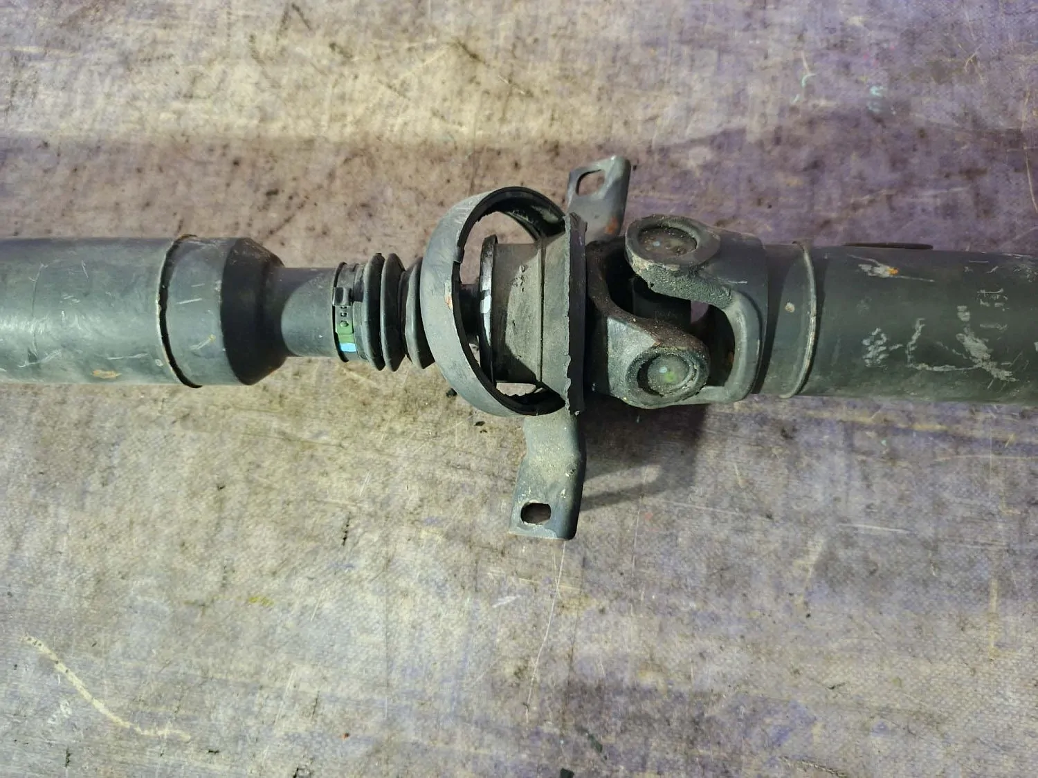 Карданный вал Cadillac CTS