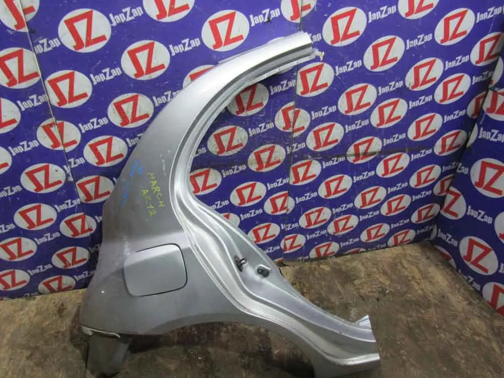Крыло заднее Nissan March AK12