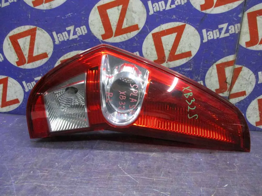 Фонарь задний Suzuki Splash XB32S