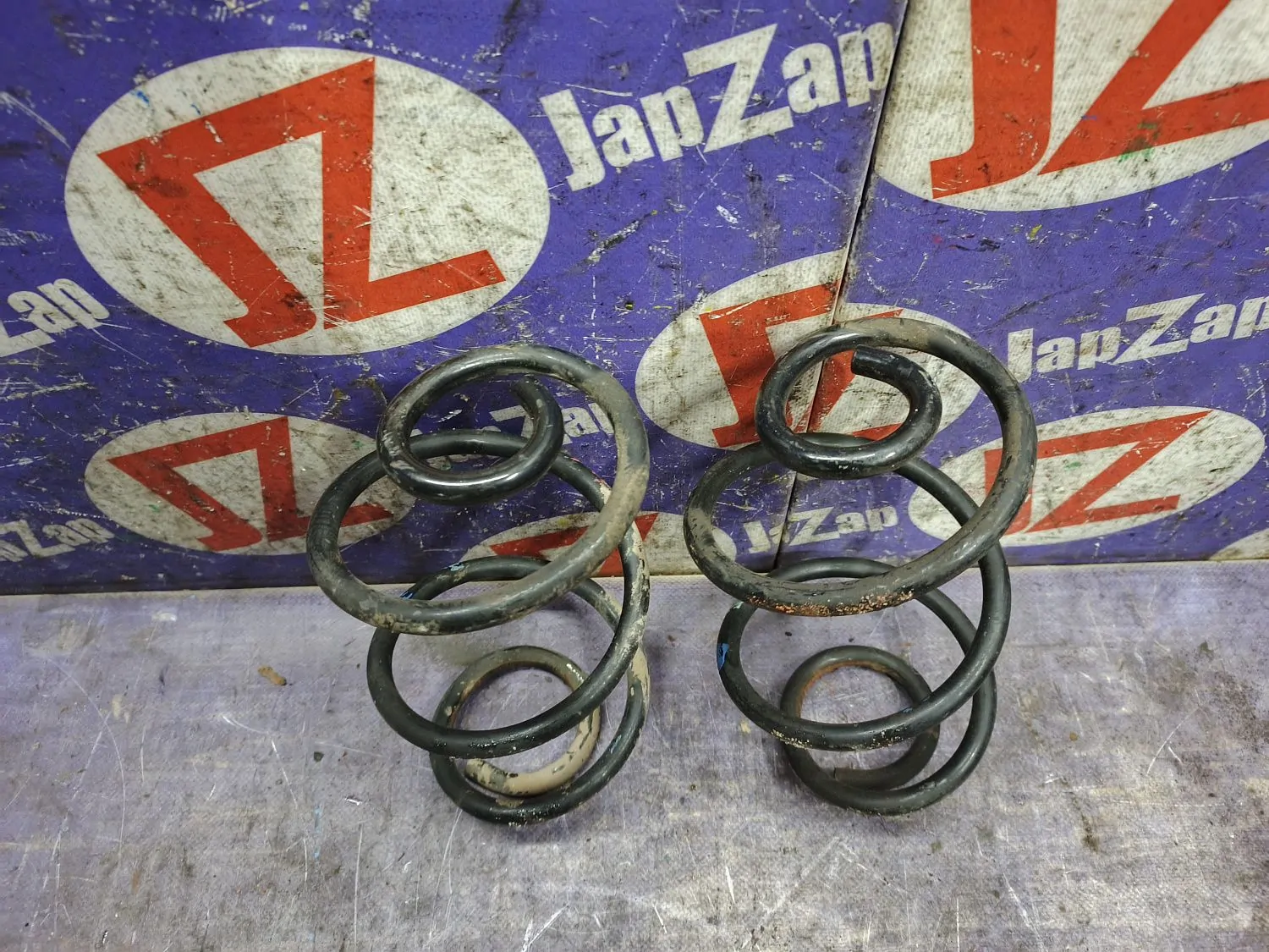 Пружина подвески Nissan March AK12