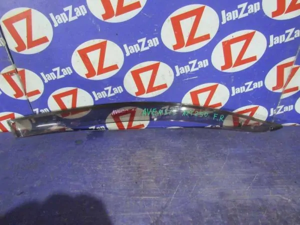 Ветровик для автомобиля Toyota Avensis