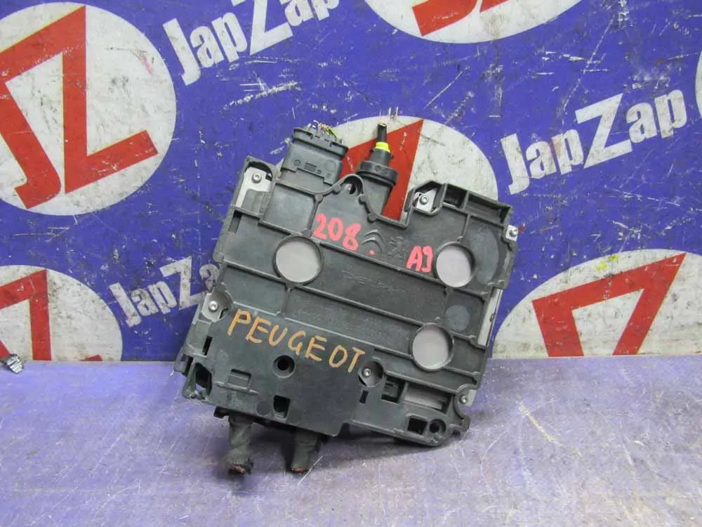 Электроблок Peugeot 208 A9