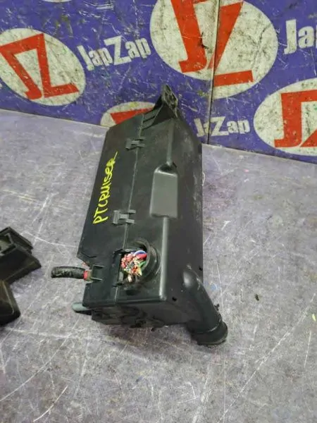 Блок предохранителей, реле Chrysler PT Cruiser PT