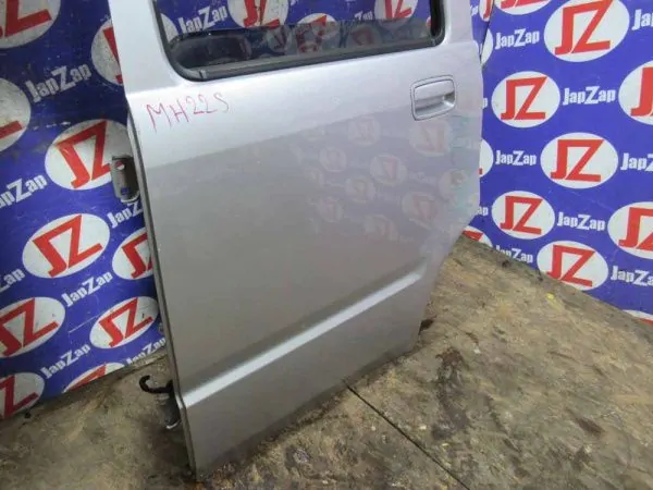 Дверь боковая Suzuki Wagon R MH22S