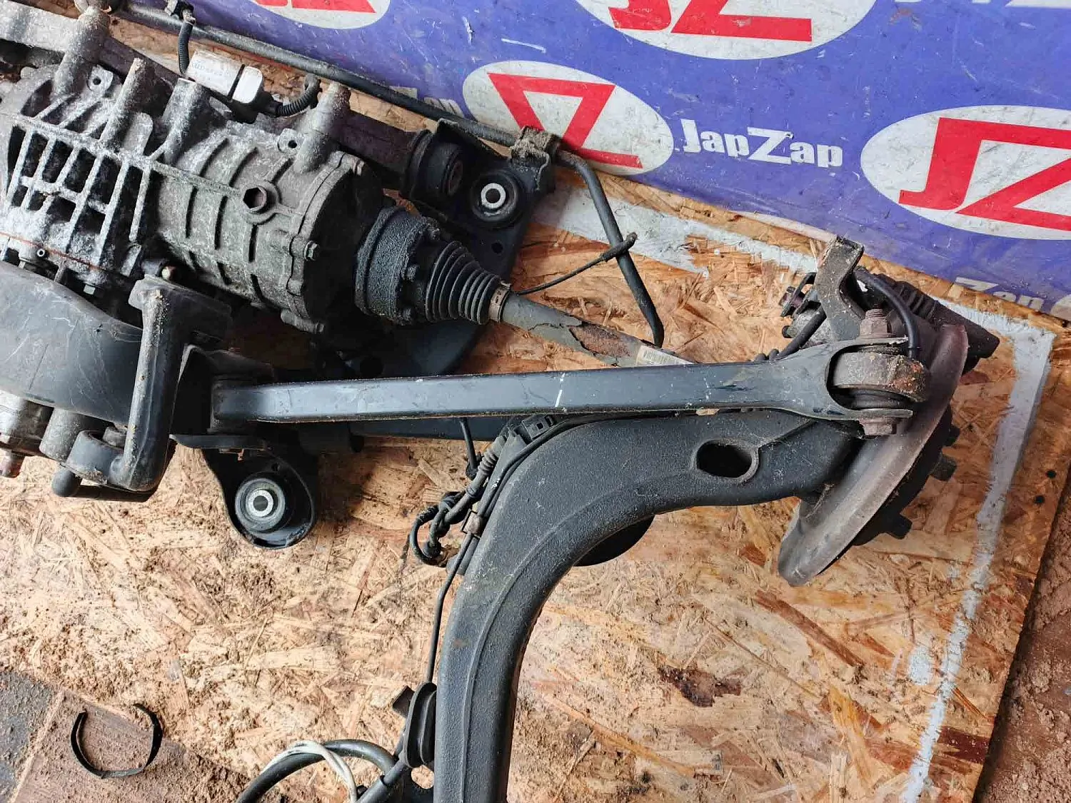 Балка поперечная Audi A3 8L