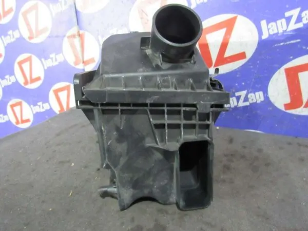 Корпус воздушного фильтра Dodge Caliber PM