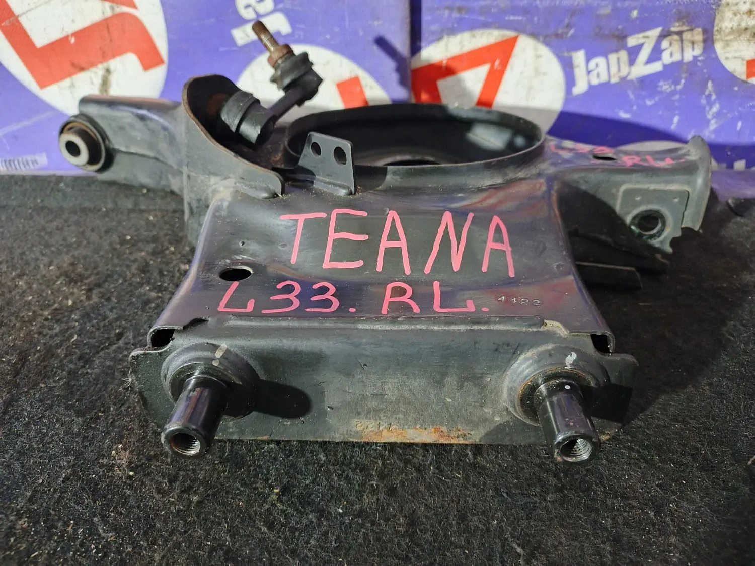 Рычаг Nissan Teana L33