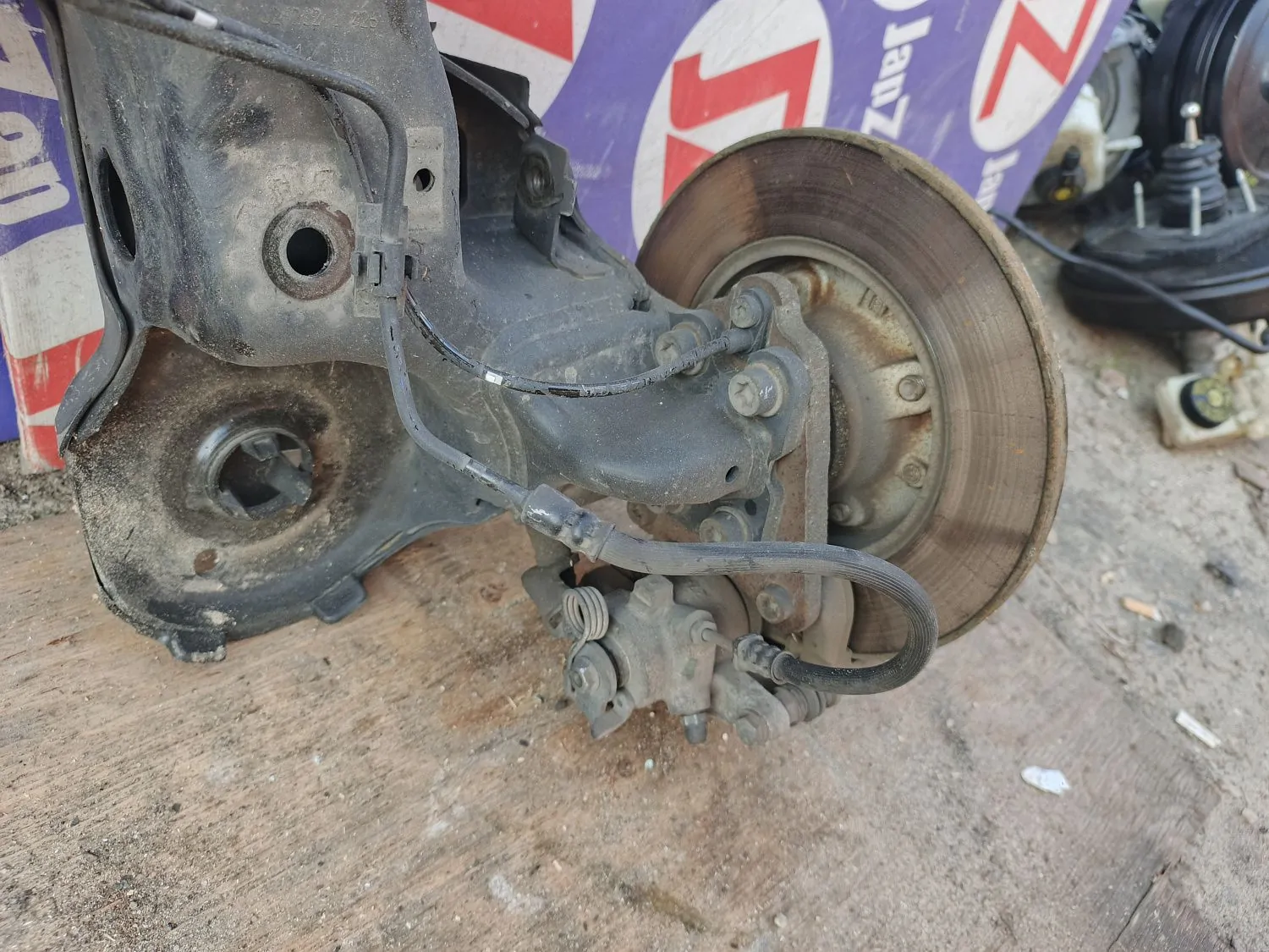 Балка поперечная Peugeot 208 A9