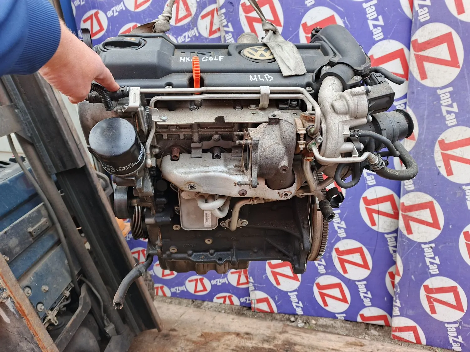 Двигатель Volkswagen Golf 5K1