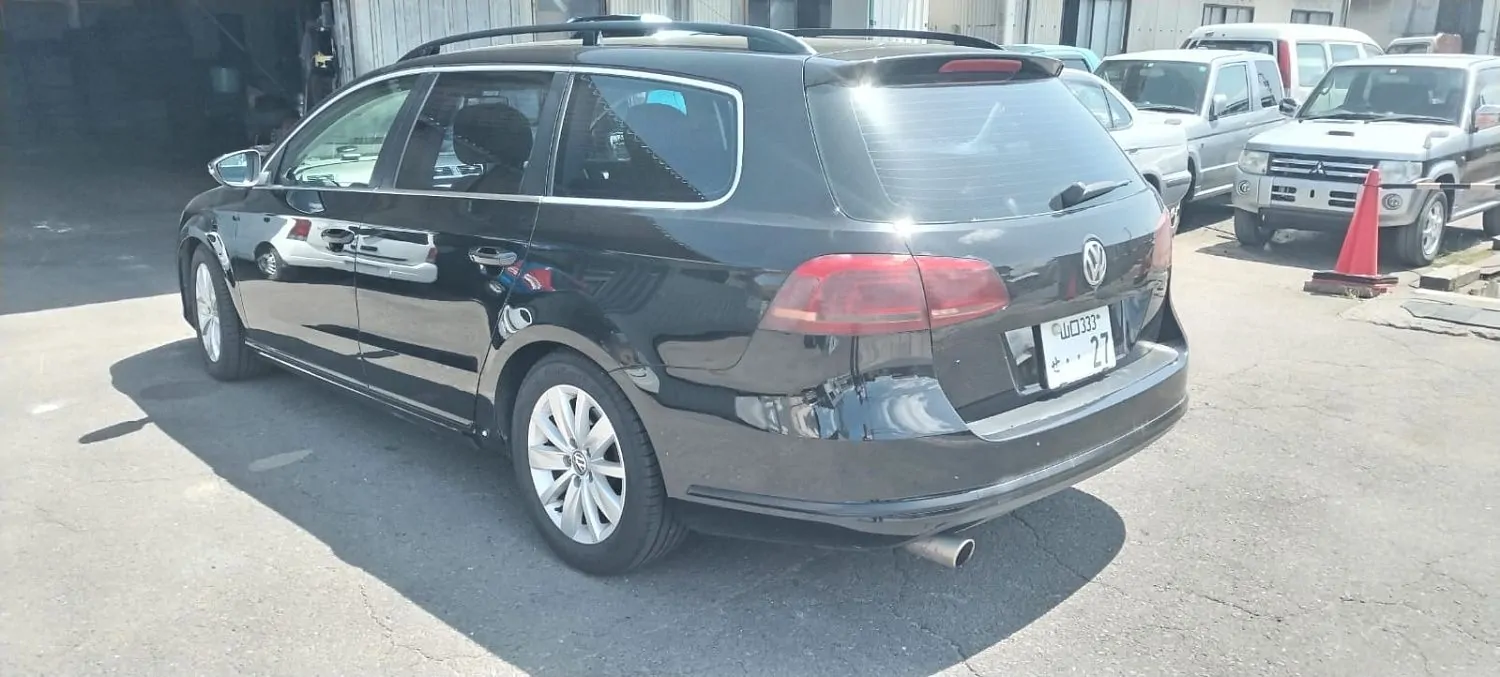 Volkswagen Passat B7 2011 год универсал 