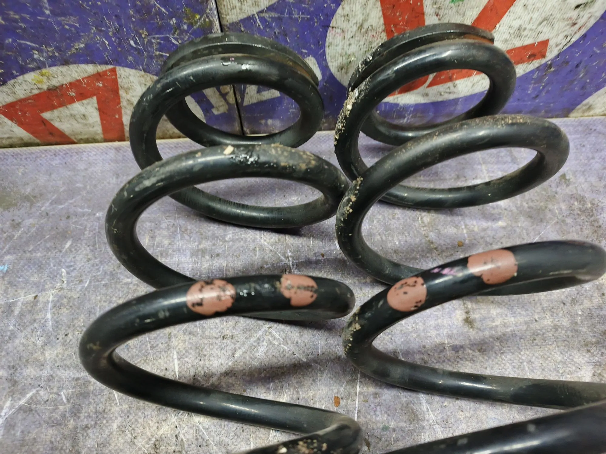 Пружина подвески для Honda Stepwgn RF3  K20A  зад    