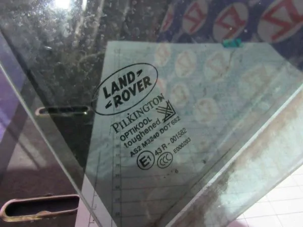 Стекло двери Land Rover Discovery L319