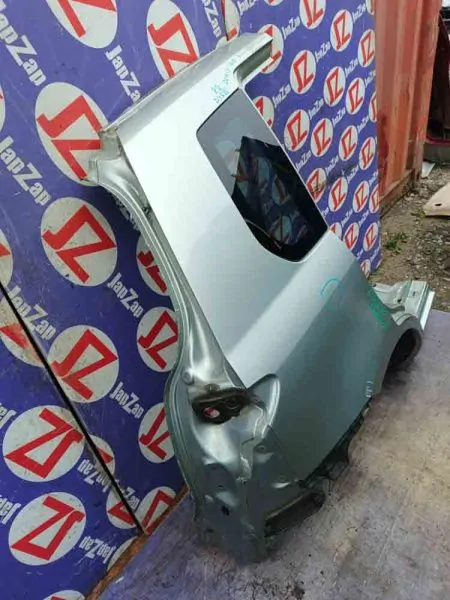 Крыло заднее Mazda Demio DY3W