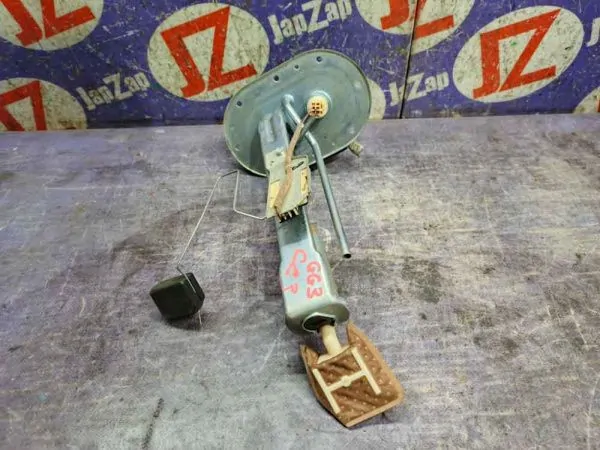 Насос топливный Subaru Impreza GG3