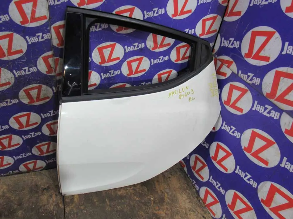 Дверь боковая Lancia Ypsilon 84609