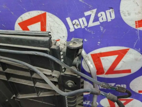 Радиатор охлаждения двигателя Citroen C4 Picasso 3D