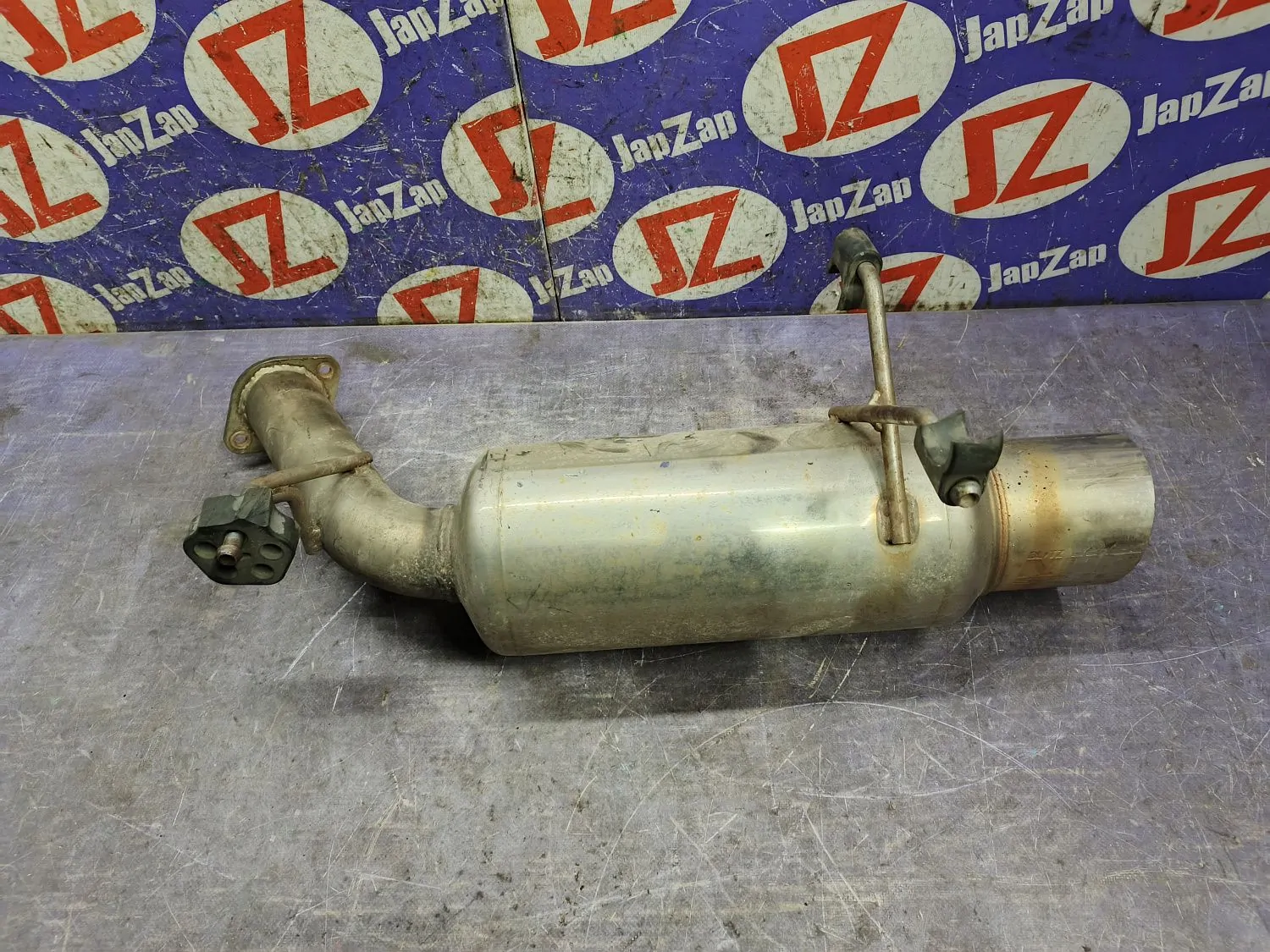 Глушитель Nissan Skyline V35