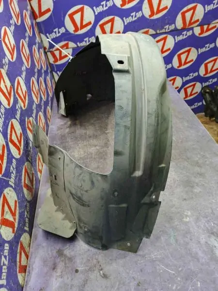 Подкрылок Cadillac CTS 