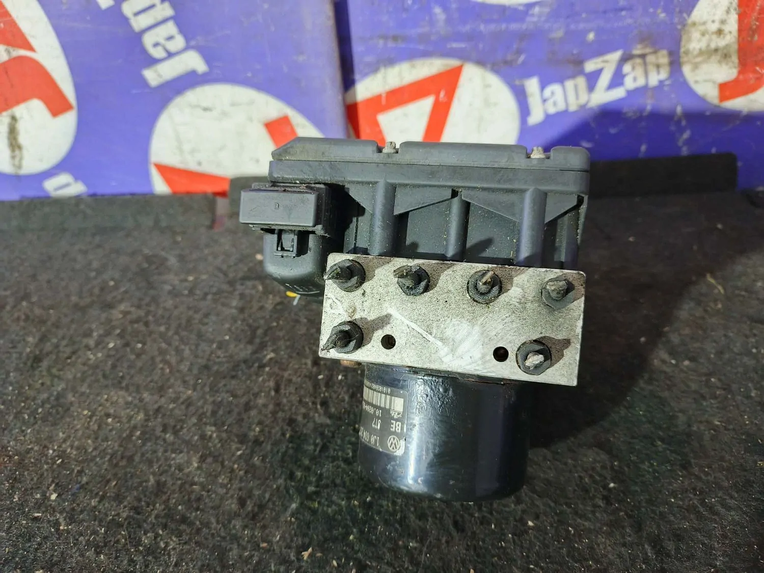 Блок ABS Audi A3 8L