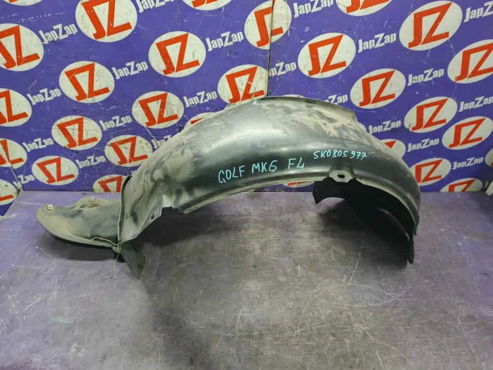 Подкрылок Volkswagen Golf 5K1