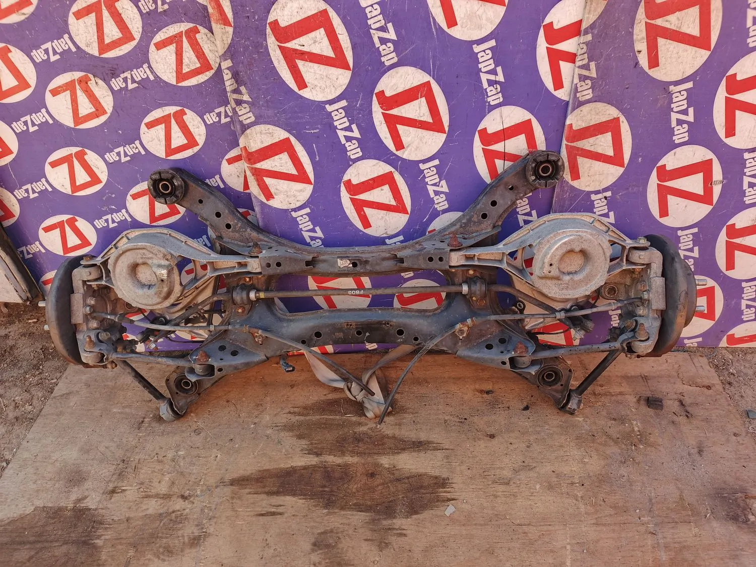 Балка поперечная Nissan Teana J32