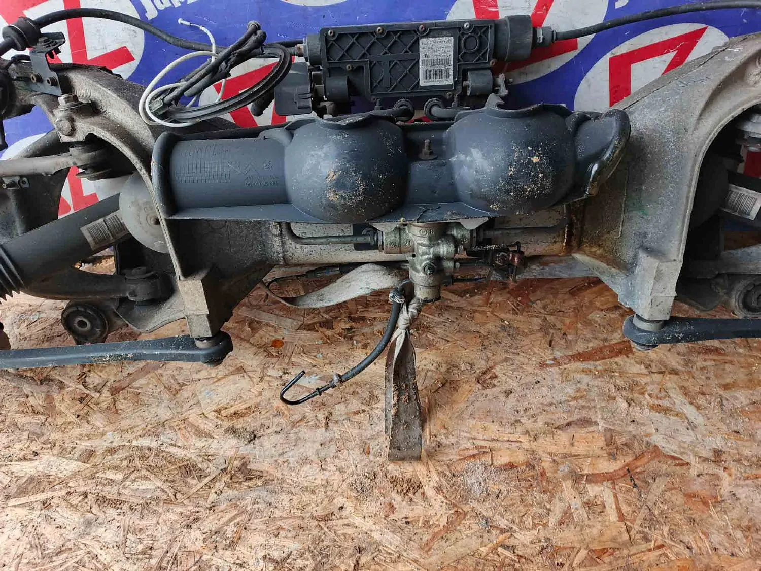 Балка поперечная Citroen C5 X7.RD