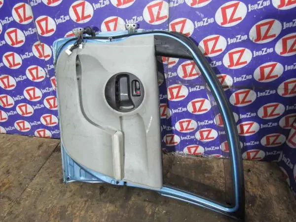 Дверь боковая Toyota Passo KGC30