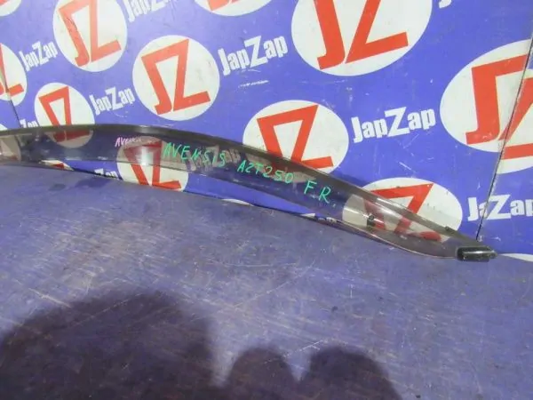 Ветровик для автомобиля Toyota Avensis