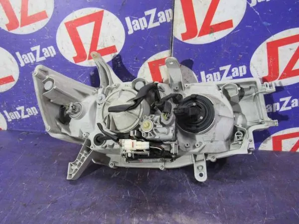 Фара Daihatsu Tanto L350S