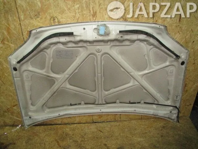 Капот для Toyota Raum  EXZ10    перед    Белый Капот для Toyota Raum EXZ10    перед    Белый