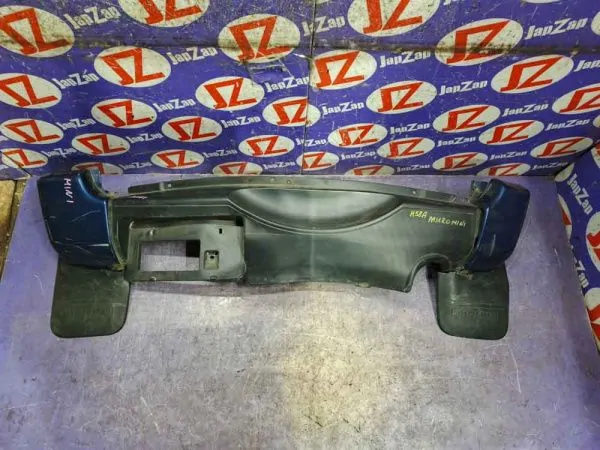 Бампер задний Mitsubishi Pajero Mini H58A