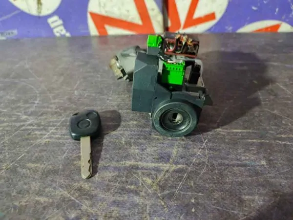Замок зажигания Honda Stepwgn RF3